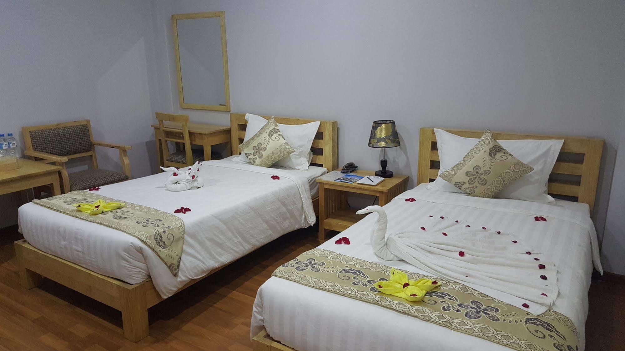 Asian Smile Hotel Yangon Extérieur photo